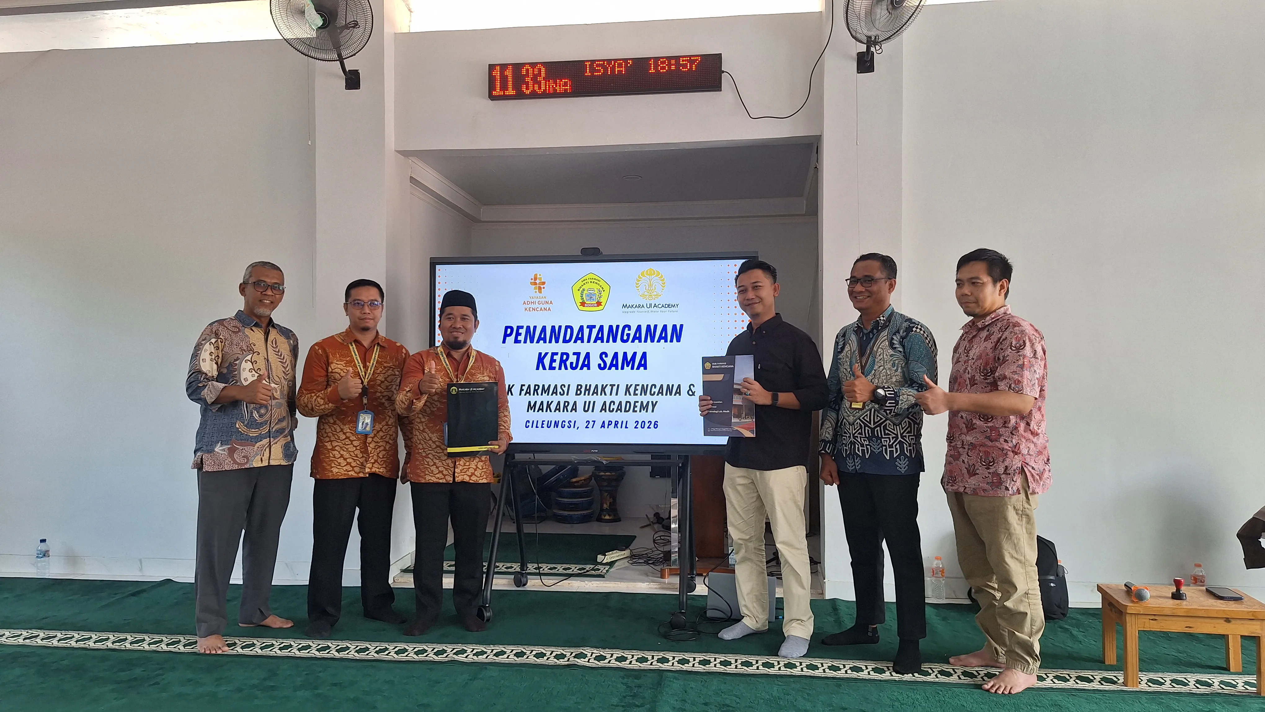 SMK Farmasi Bhakti Kencana Bogor Gandeng Makara UI Academy, Buka Jalan Nyata Kerja ke Luar Negeri!